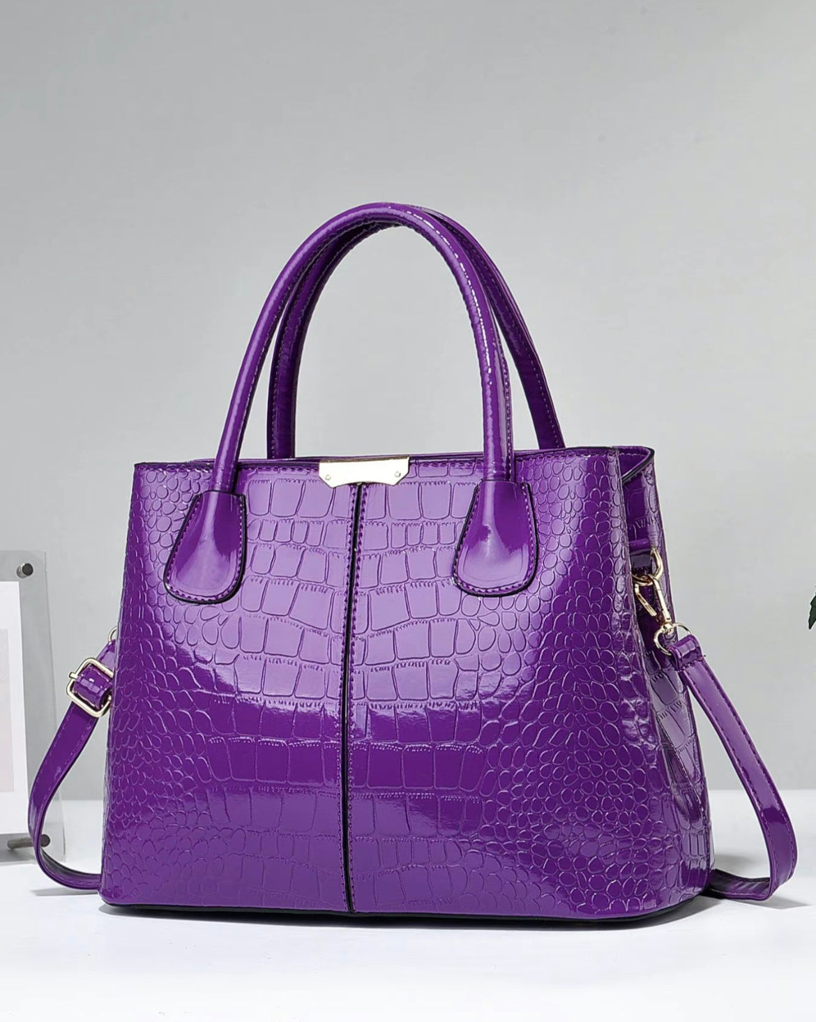 Crocodile Style Crossbody/Handbag