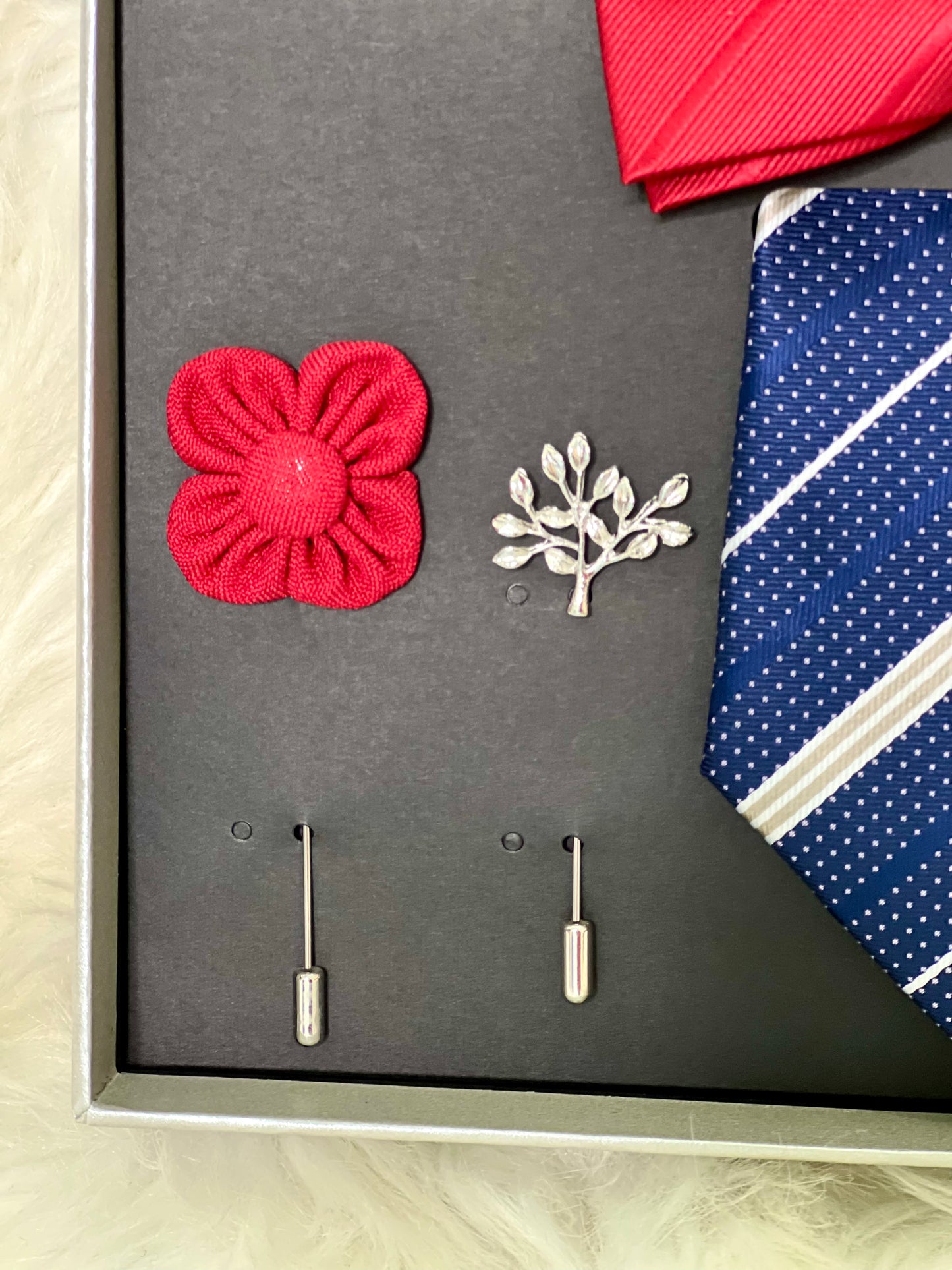 Party With Me Tie Set