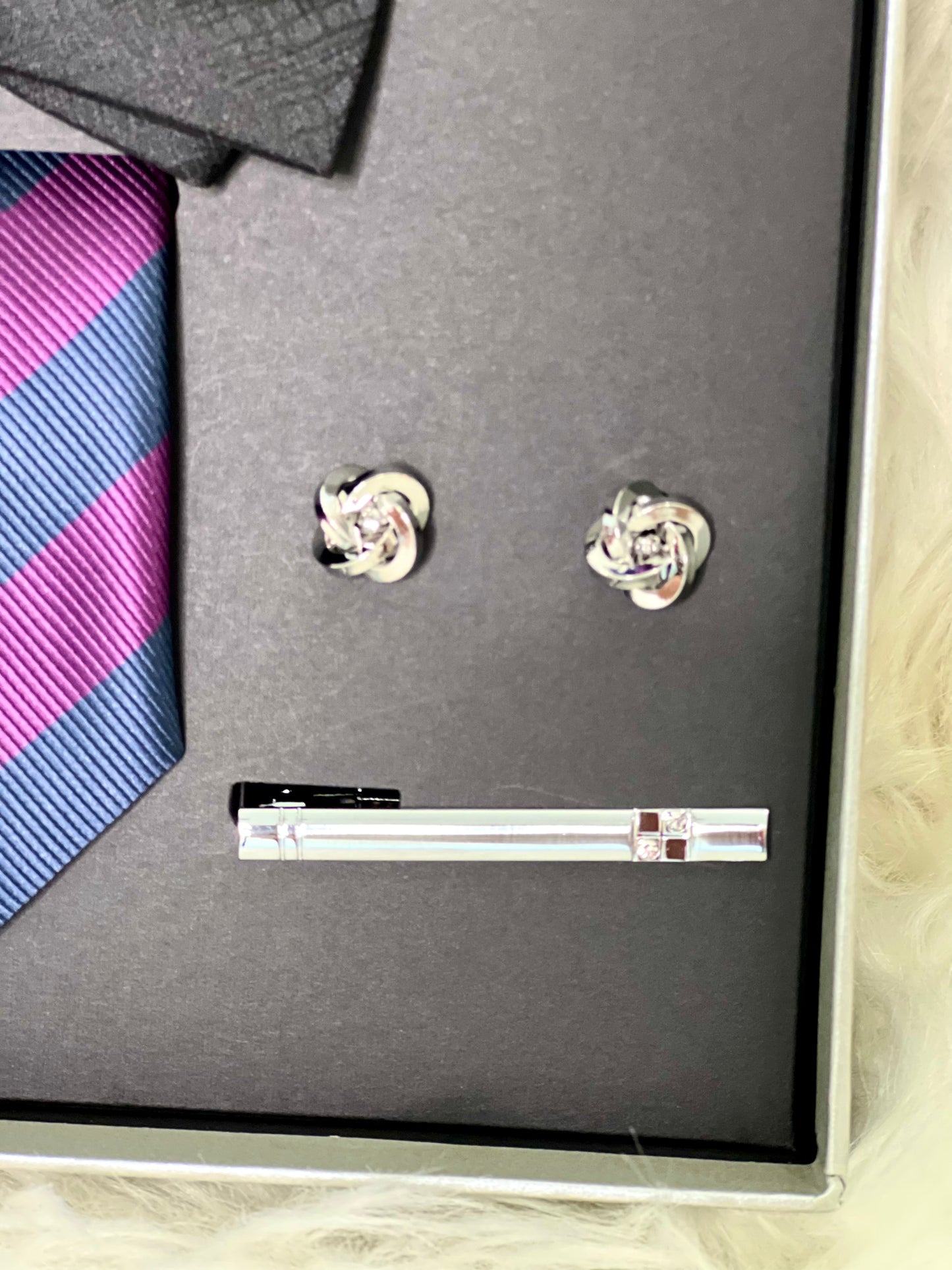 Royalty King Tie Set