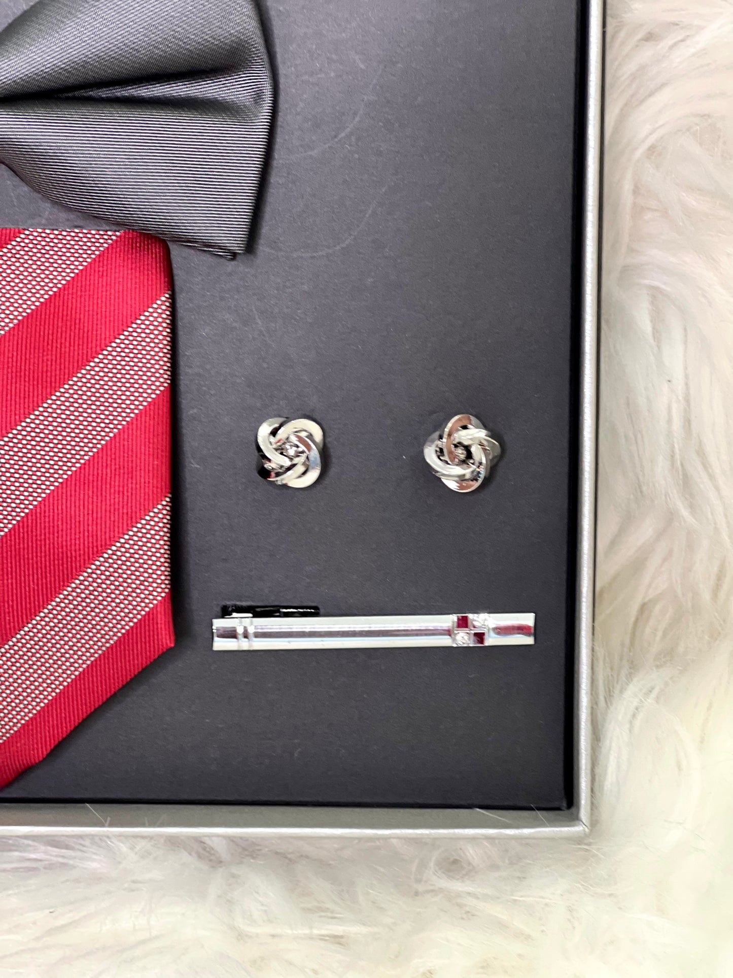 Taking Chances Tie Set