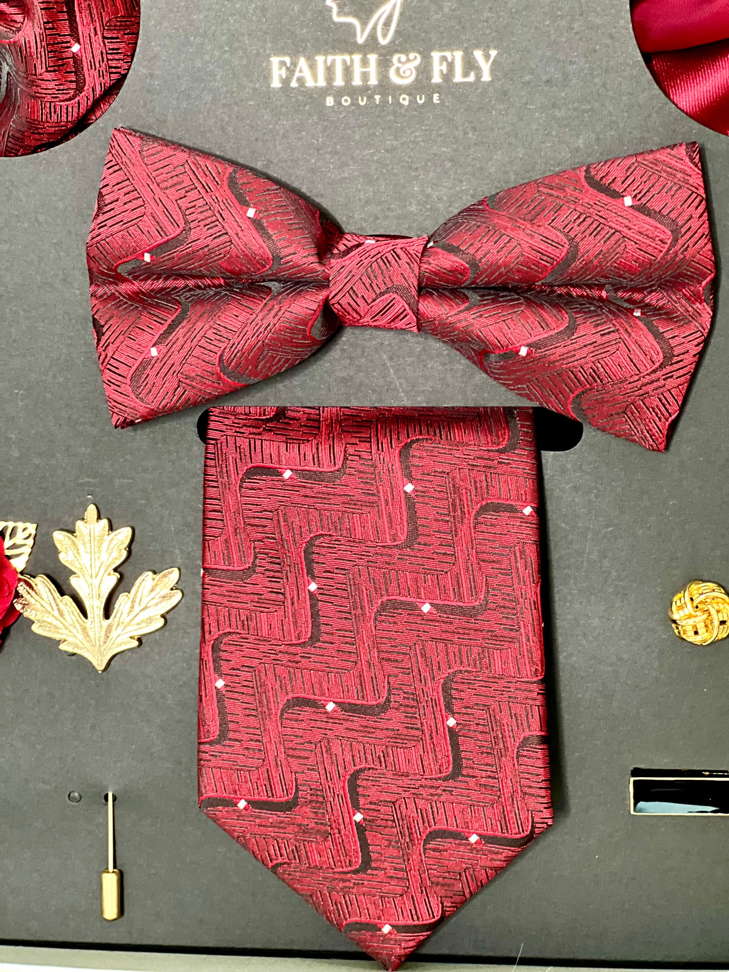 Regal Red Tie Set