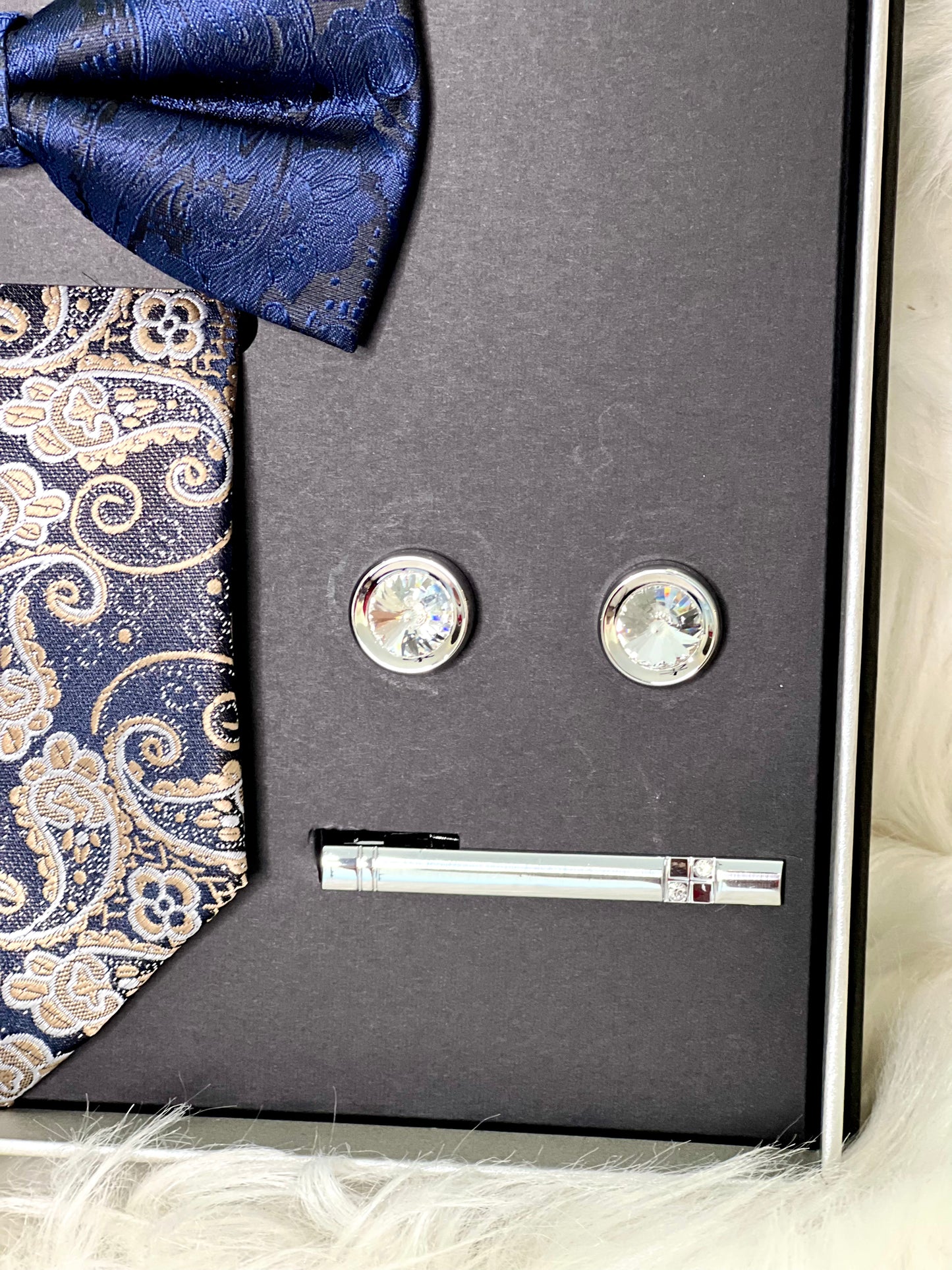 Shades Of Blue Tie Set