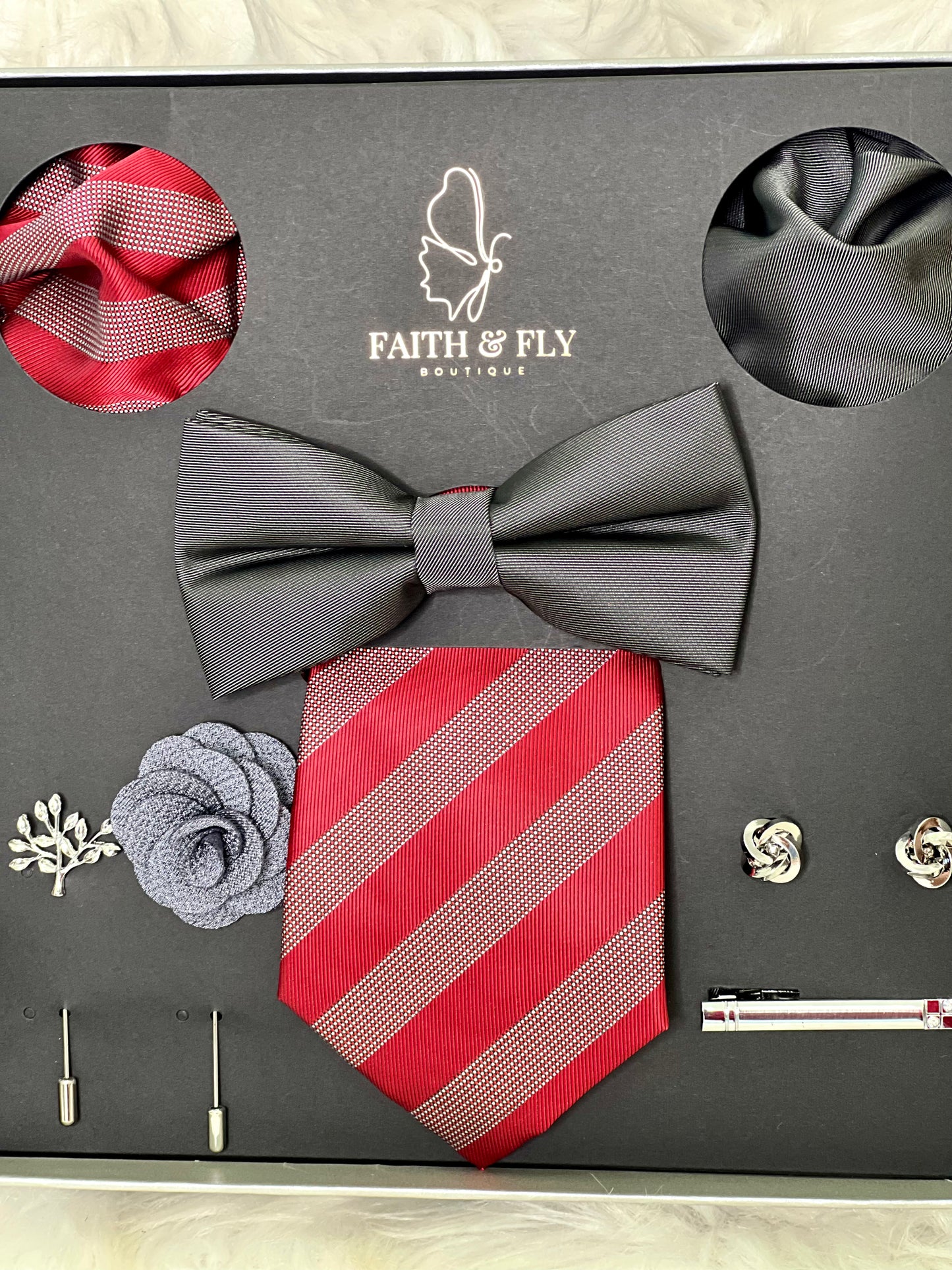 Taking Chances Tie Set