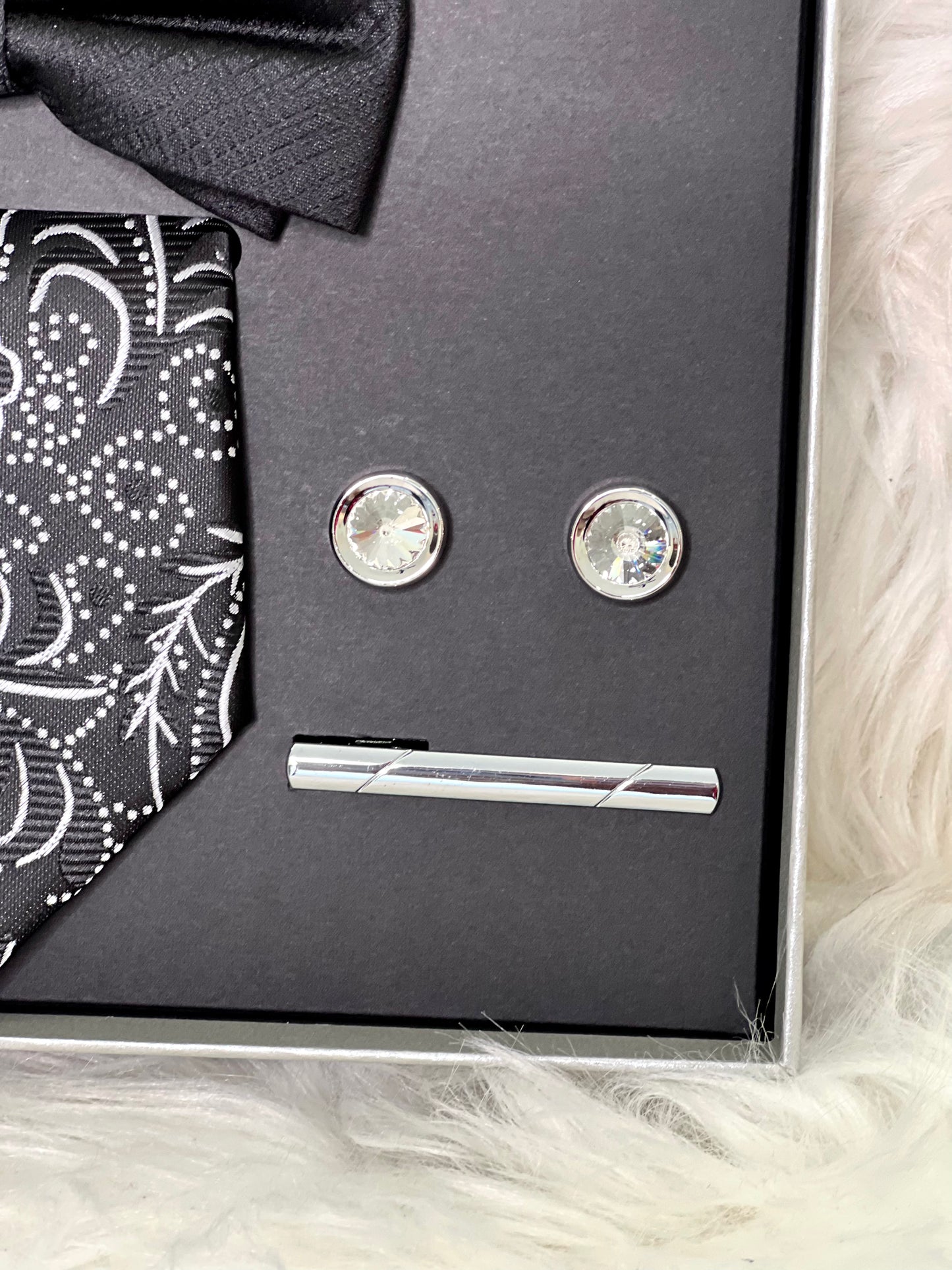 Class Act Tie Set