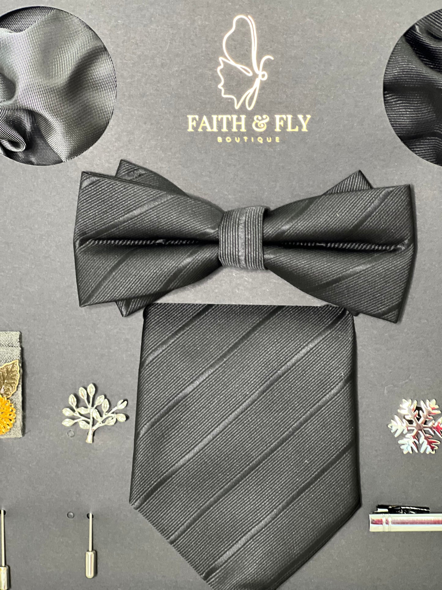 The Classic King Tie Set