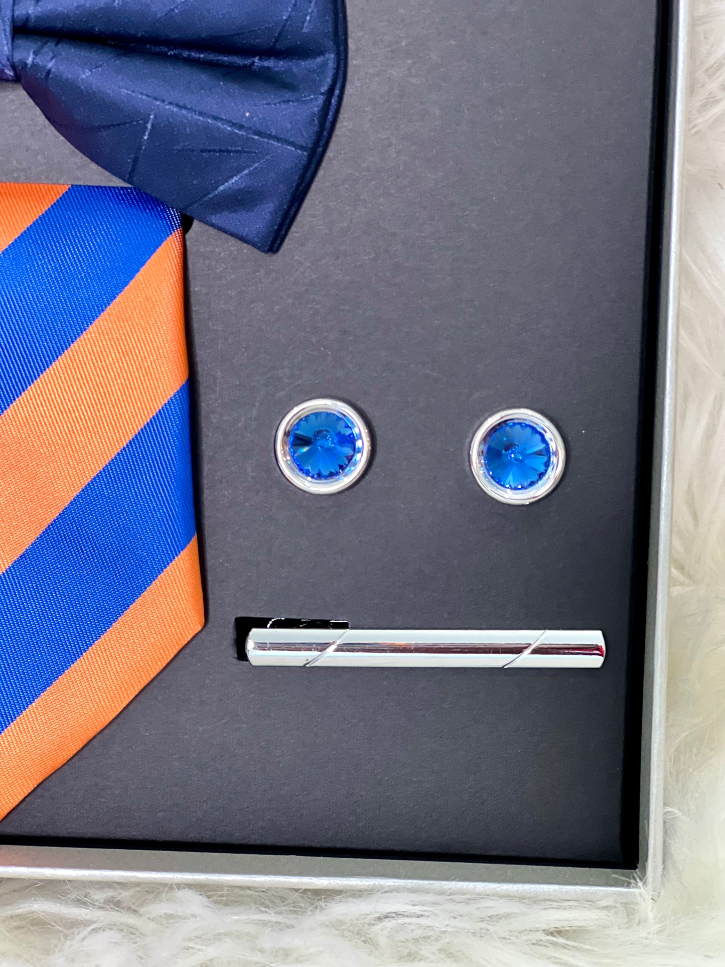 Keeping It Clean Tie Set