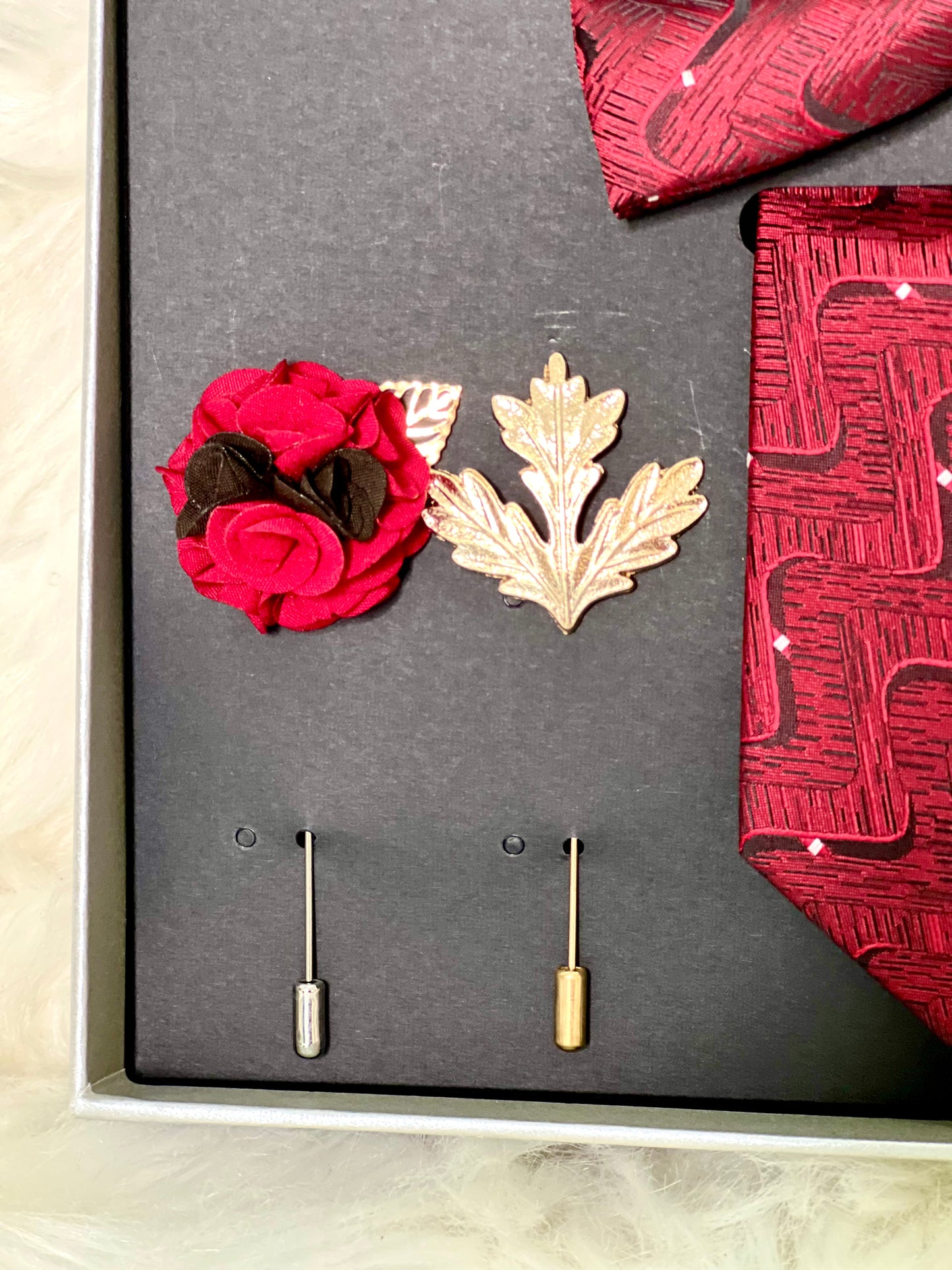 Regal Red Tie Set