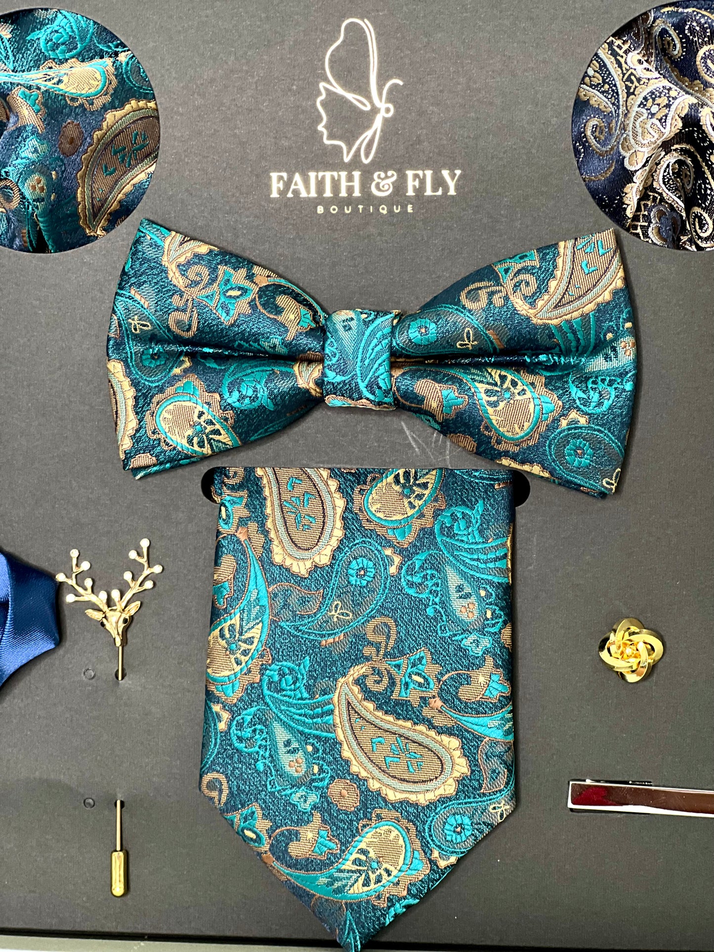 The Leader Of The Pack Tie Set