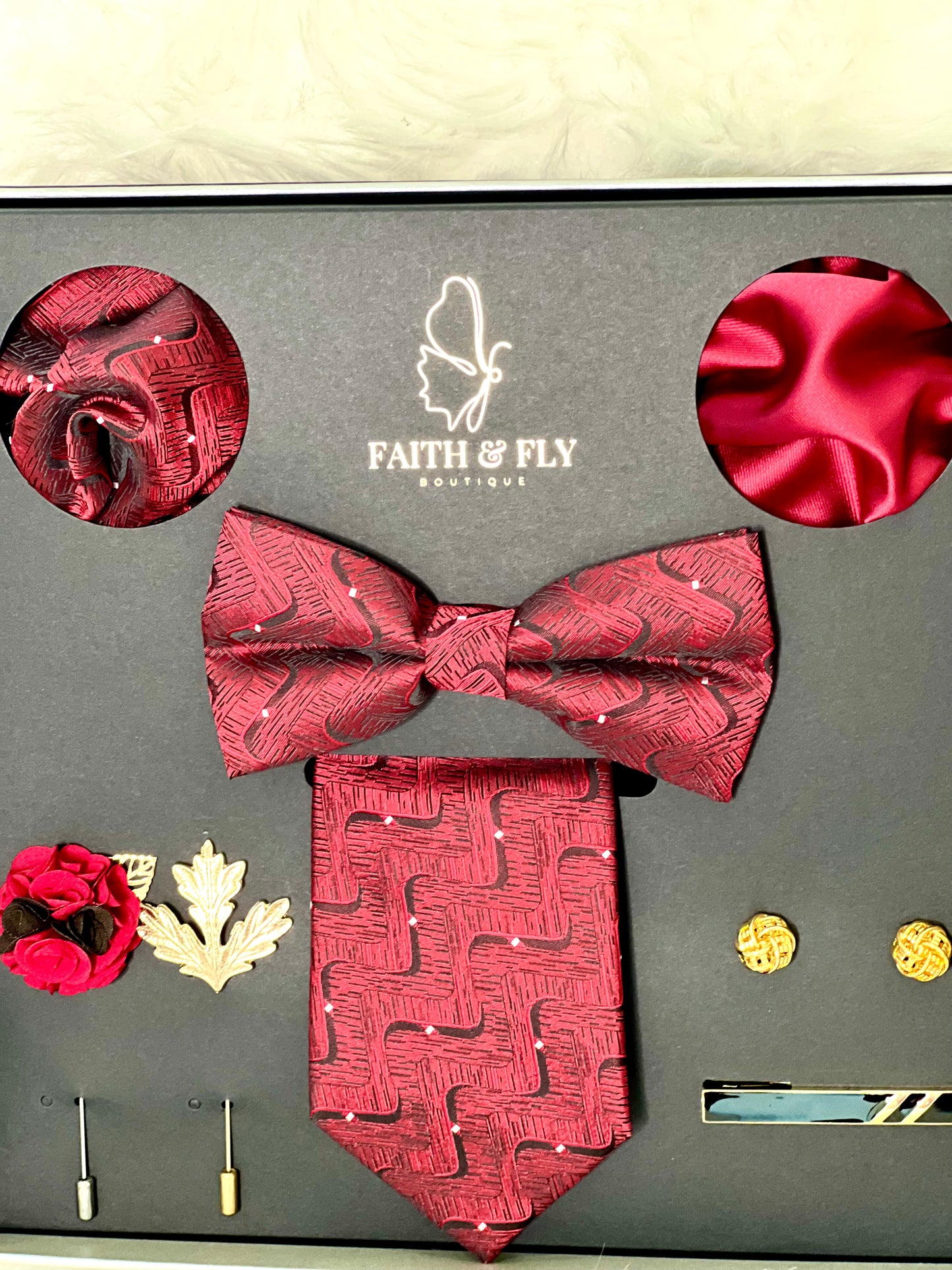 Regal Red Tie Set