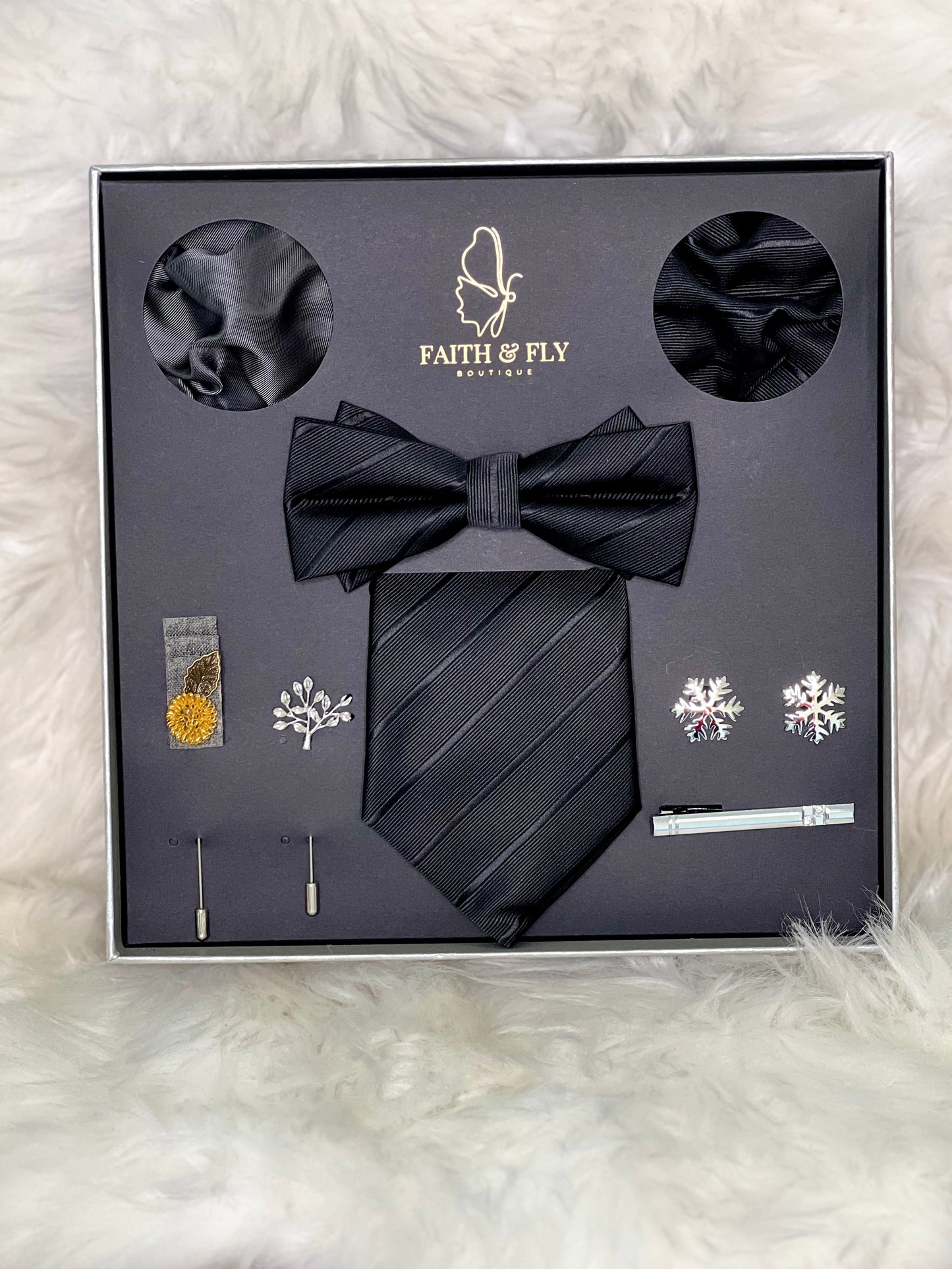 The Classic King Tie Set